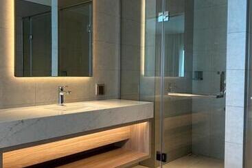 Trạm Space   Khách Sạn Căn Hộ View Biển