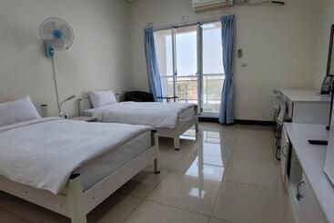 هاستل Hello Inn 哈囉行旅屏東館