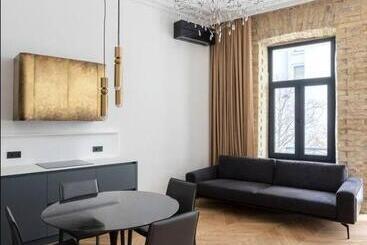 Ayu Apartments