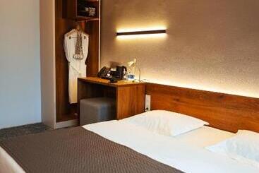 Duo Hotel By Futuro