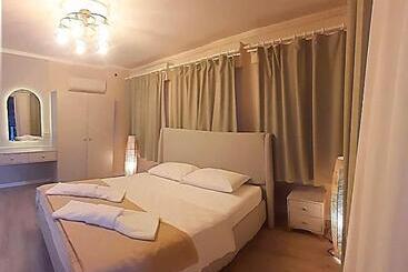 هتل La Berca Boutique