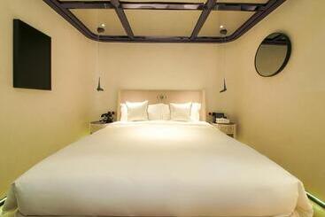 هتل Space Design