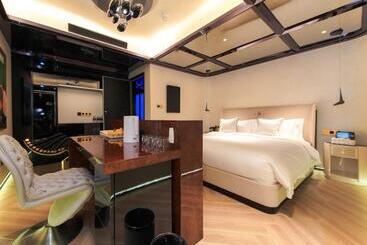 هتل Space Design