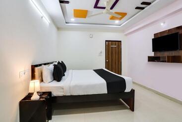 ホテル Super Collection O Bhagyalakshmi Suites