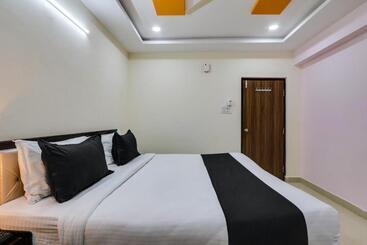 ホテル Super Collection O Bhagyalakshmi Suites