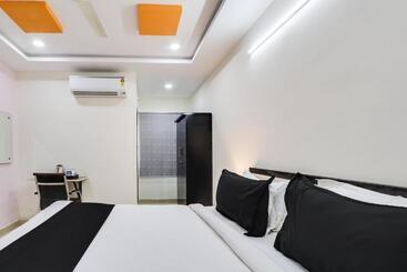 ホテル Super Collection O Bhagyalakshmi Suites