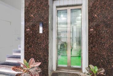 ホテル Super Collection O Bhagyalakshmi Suites