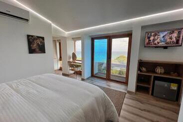 Pao Pao Hotel & Beach Club