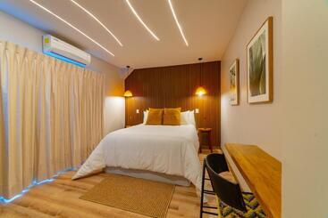 Pao Pao Hotel & Beach Club