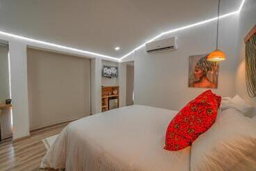 Pao Pao Hotel & Beach Club