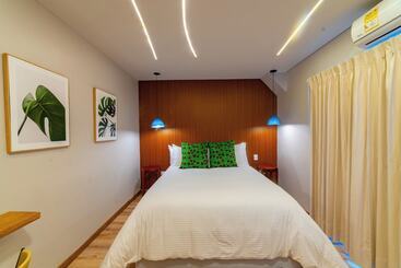 Pao Pao Hotel & Beach Club