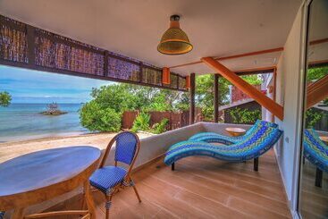 Pao Pao Hotel & Beach Club