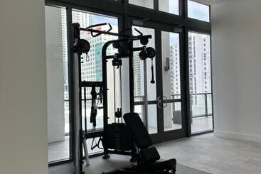 Smart Brickell Deluxe Apartment