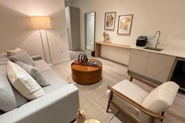 Smart Brickell Deluxe Apartment