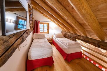 هتل Agriturismo Montana Fold