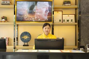 هتل City Comfort Inn Huanggang Huangzhou Avenue