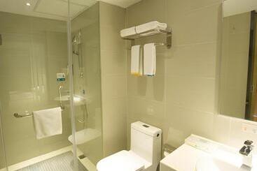 هتل City Comfort Inn Huanggang Huangzhou Avenue