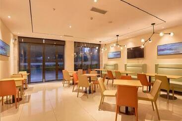 هتل City Comfort Inn Liuzhou Wuling Liutai Road