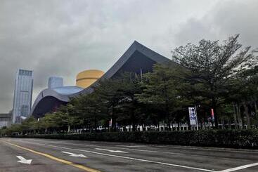 هتل City Comfort Inn Shenzhen Exhibition Center North Huaqiang Metro Station