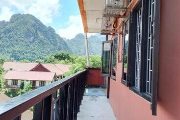 هتل Leng Saysana Guesthouse