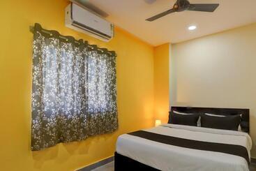 ホテル Oyo Dolphin Inn Residency