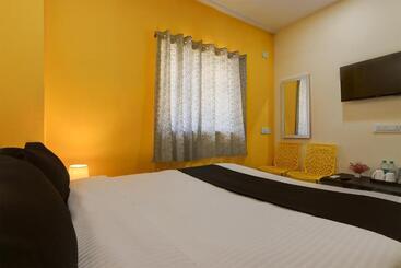 ホテル Oyo Dolphin Inn Residency