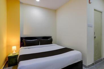 ホテル Oyo Dolphin Inn Residency