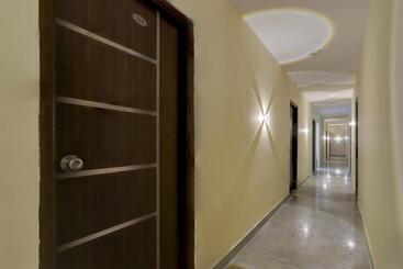 ホテル Oyo Dolphin Inn Residency