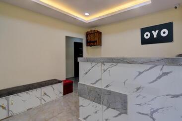 ホテル Oyo Dolphin Inn Residency