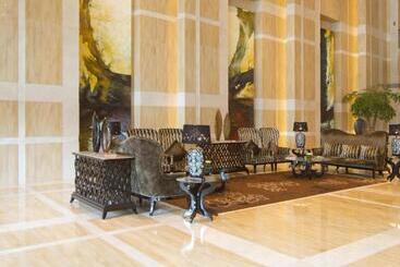 هتل Wyndham Grand Plaza Royale Furongguo Changsha