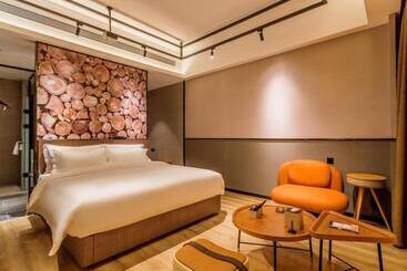 Zmax Hotel Yan An Baimi Avenue Baotashan