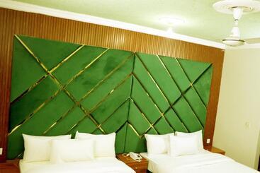 پانسیون Hayat Grand Guest House