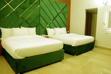 پانسیون Hayat Grand Guest House