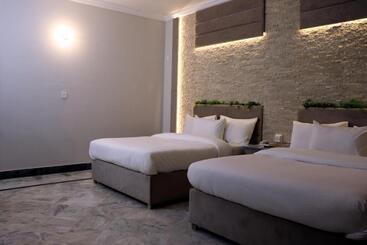 پانسیون Hayat Grand Guest House