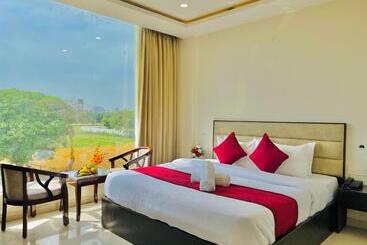 酒店 Pearl Grand A Unit Of Elena Group