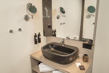 Wanderlust Hotel   Suite & Spa   Bardolino, Lago Di Garda   Verona