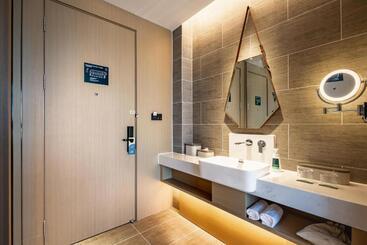 Atour Hotel Chifeng Hongshan Sport Center