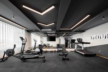 Atour Hotel Chifeng Hongshan Sport Center