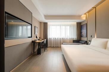 Atour Hotel Quzhou Nankong