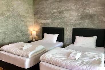 هتل บ้านทองสุข รีสอร์ท