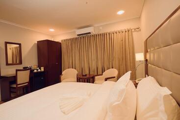 هتل King S Palace