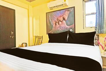 Super Hotel O Blossom Inn