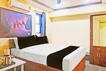 Super Hotel O Blossom Inn