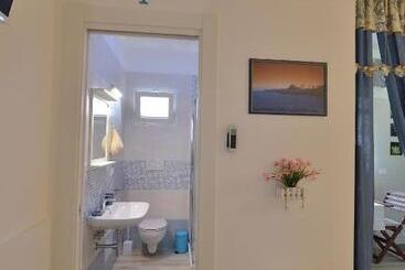 پانسیون Dimora Pascali Holiday    Rooms & Relax