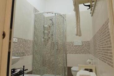 پانسیون Dimora Pascali Holiday    Rooms & Relax