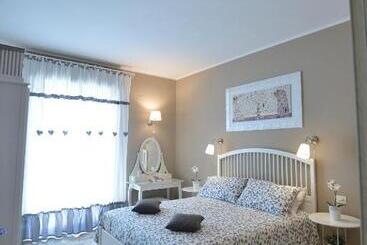 پانسیون Dimora Pascali Holiday    Rooms & Relax