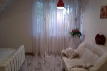پانسیون Red Heart Holiday Home