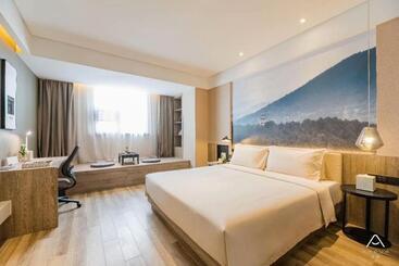 Atour Hotel Urumqi High Speed Railway Station