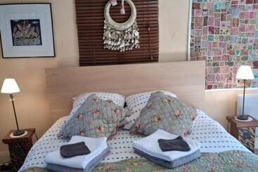 تختخواب و صبحانه Jardin Et Hotel Particulier