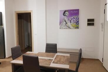 تختخواب و صبحانه Villa Carmen